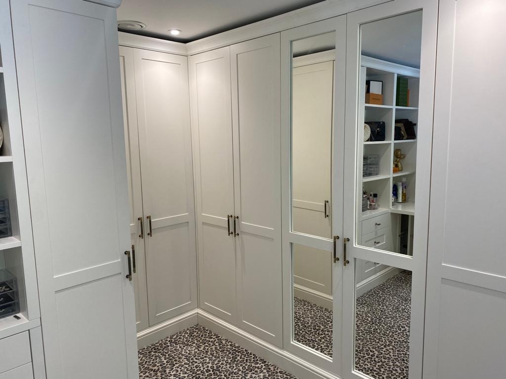 Painted Walk-in Dressing Room — Highgate, N6